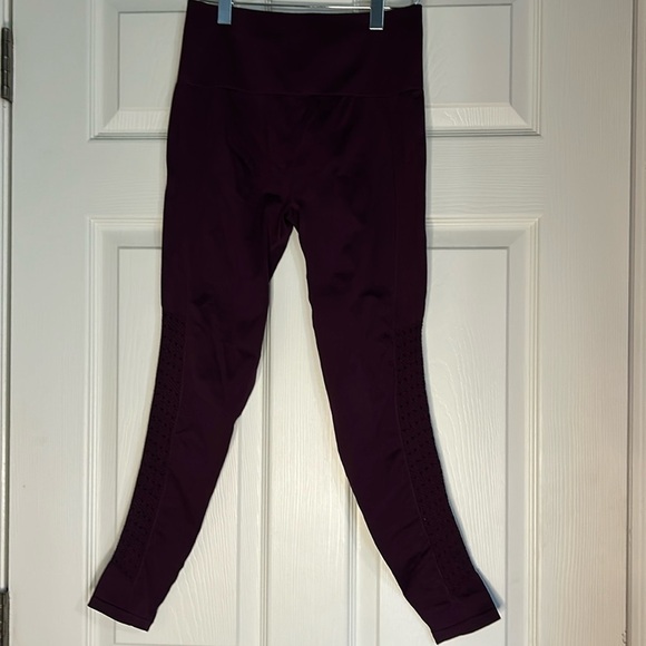 Fabletics high waisted purple leggings - Picture 1 of 6